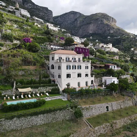 - Di Lusso A Picco Sul Mare Villa *