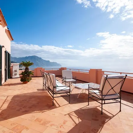 - Di Lusso A Picco Sul Mare Villa Amalfi