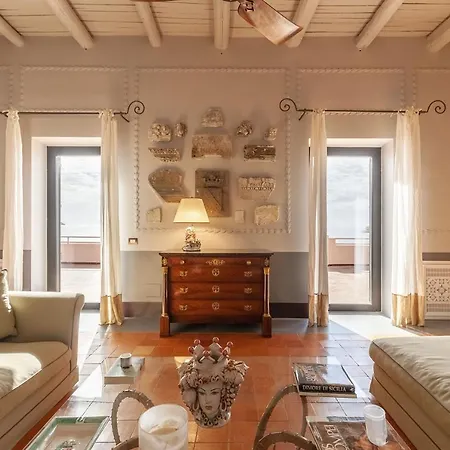 - Di Lusso A Picco Sul Mare Villa *